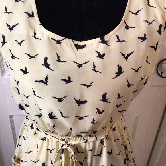Fussy NY Cream & Black Bird Pattern Dress Size: M - Picture 4 of 7